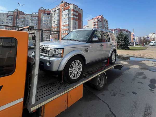 Швидкий виклик евакуатора у всіх районах Вінниці